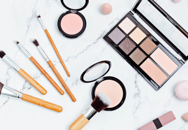 The Lazy Girl’s Guide to a Quick Makeup Routine - Uptown Girl