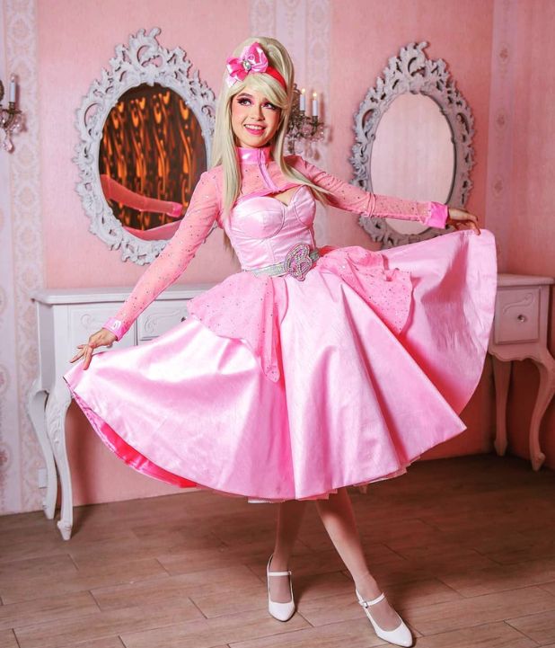 7 Barbie Costume Ideas to Wear This Halloween—Because You're Everything