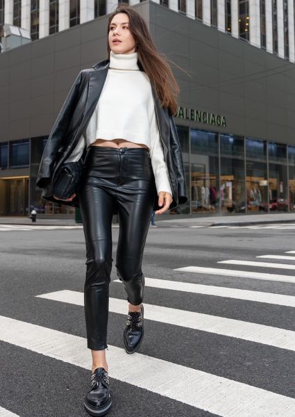 25 Leather Outfit Ideas to Elevate Your Look in 2023 - Uptown Girl