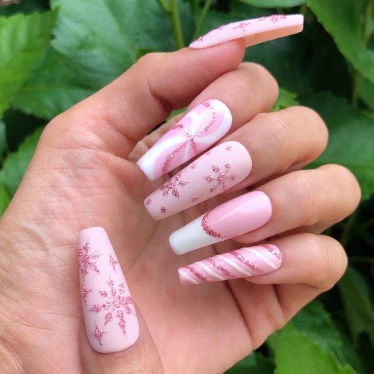 40 Pink Christmas Nails to Show Your Holiday Spirit in 2023 - Uptown Girl