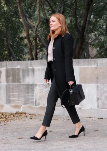 25 Winter Work Outfits to Keep You Warm and Fierce in 2024 - Uptown Girl