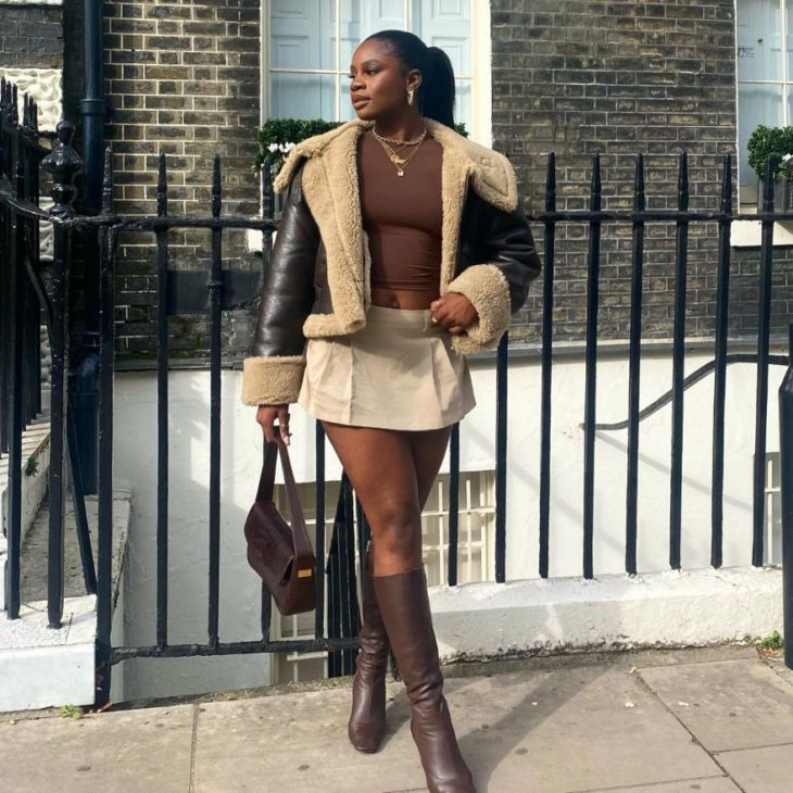 24 Weekend Outfit Ideas to Stay Stylish and Warm in 2023 - Uptown Girl